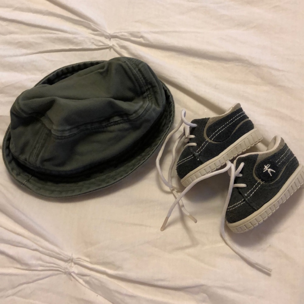 American Girl hat & sneakers for 18” Doll